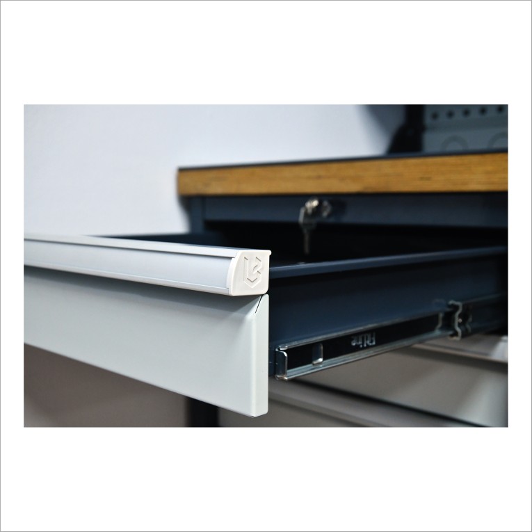 Верстак FBK 205.346-1 купить в Великом Новгороде Верстак FBK 205.346-1 купить в Великом Новгороде