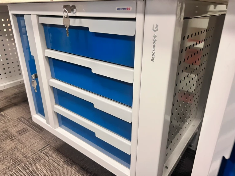 Верстак CTR 2232.S4L34.24-2 купить в Великом Новгороде Верстак CTR 2232.S4L34.24-2 купить в Великом Новгороде