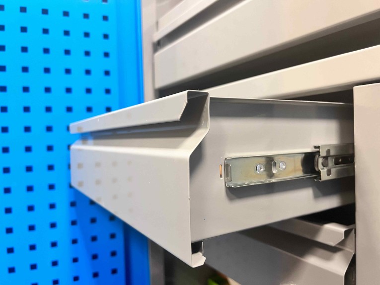 Шкаф инструментальный TNC 100.B2.S2 купить в Великом Новгороде Шкаф инструментальный TNC 100.B2.S2 купить в Великом Новгороде