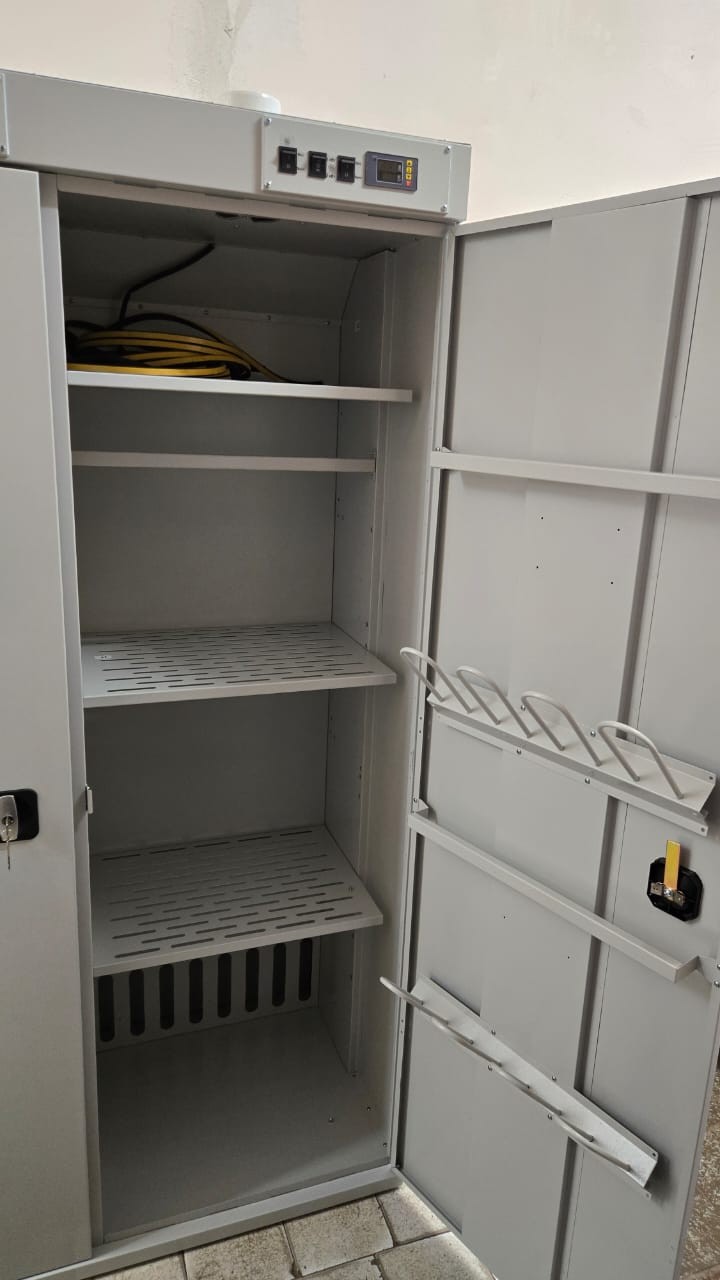 Сушильный шкаф ШС-4 СП3 Ф для одежды, белья и обуви купить в Великом Новгороде Сушильный шкаф ШС-4 СП3 Ф для одежды, белья и обуви купить в Великом Новгороде