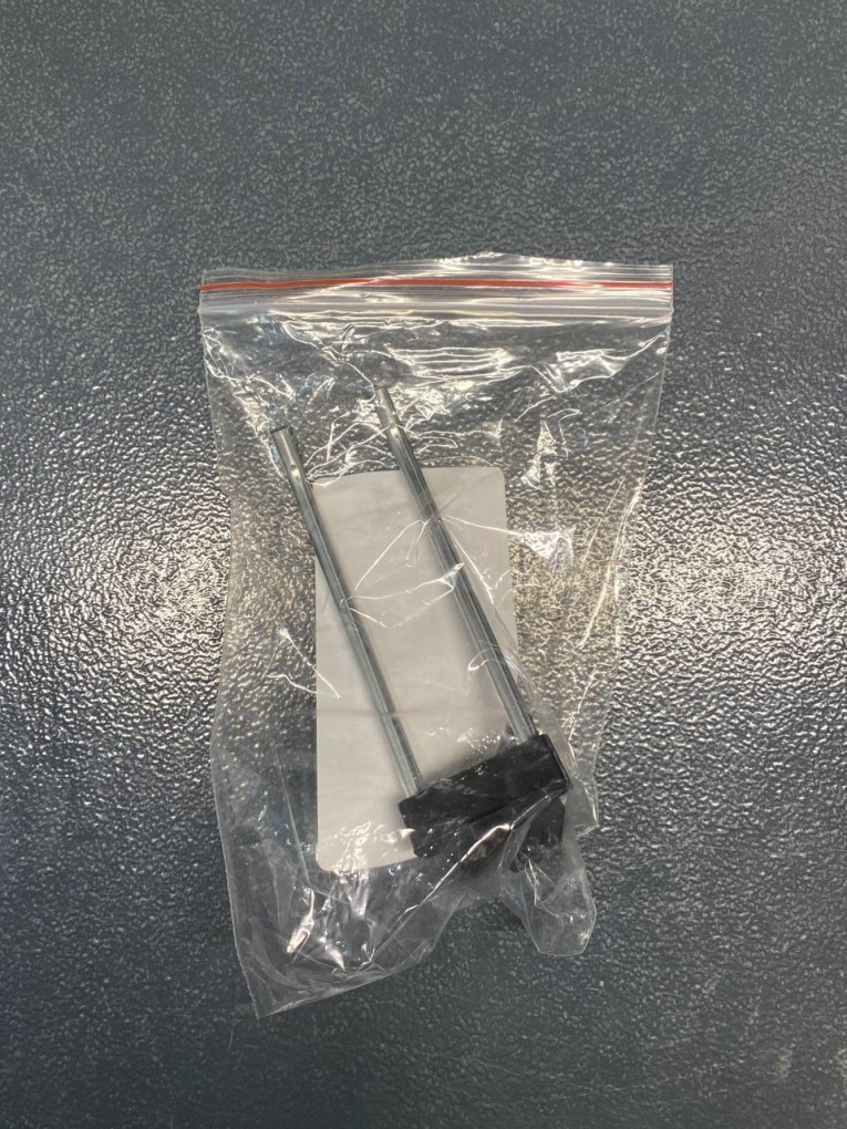 Крючок двойной 100 мм купить в Великом Новгороде Крючок двойной 100 мм купить в Великом Новгороде