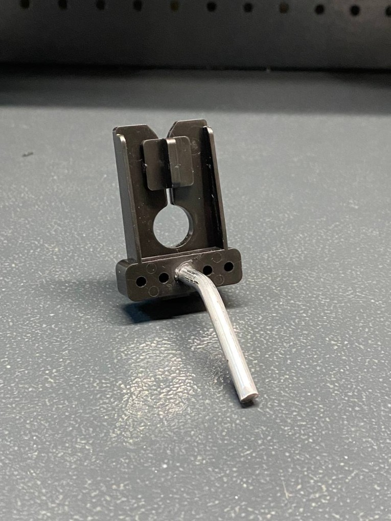 Крючок наклонный 50 мм купить в Великом Новгороде Крючок наклонный 50 мм купить в Великом Новгороде