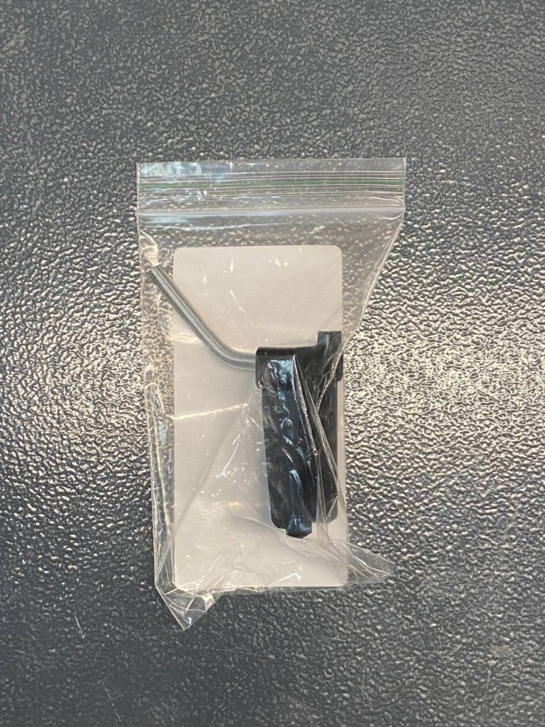 Крючок наклонный 50 мм купить в Великом Новгороде Крючок наклонный 50 мм купить в Великом Новгороде