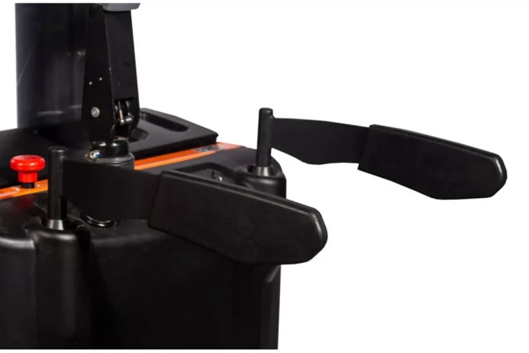 Штабелер электрический самоходный с платформой 2 т - 4,5 м Вилы: 1150 , АКБ Свинцово - кислотная, CL2045W SIBLINE купить в Великом Новгороде Штабелер электрический самоходный с платформой 2 т - 4,5 м Вилы: 1150 , АКБ Свинцово - кислотная, CL2045W SIBLINE купить в Великом Новгороде