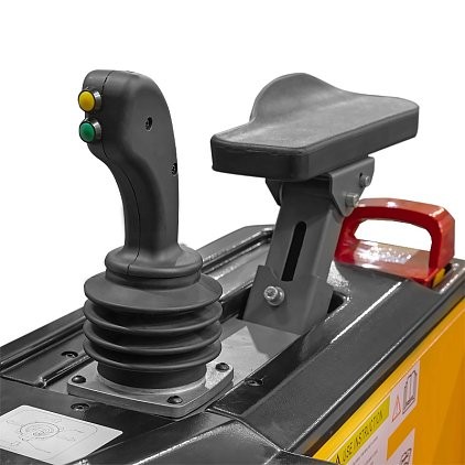 Штабелер самоходный с кабиной CDD15C (1500 кг; 6,5 м; li-ion 25,6В / 300Ач, PV, EPS) SMARTLIFT (SMART) купить в Великом Новгороде Штабелер самоходный с кабиной CDD15C (1500 кг; 6,5 м; li-ion 25,6В / 300Ач, PV, EPS) SMARTLIFT (SMART) купить в Великом Новгороде